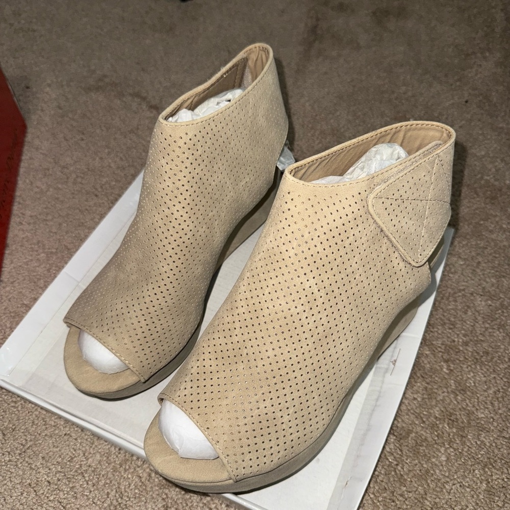 Pierre Dumas Tan Peep-Toe Ankle Booties
